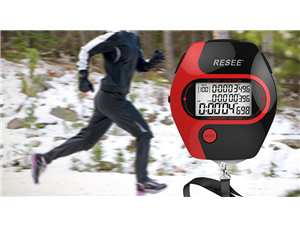 Winter running should not blindly seeking high speed of measurement, the need to use a stopwatch and a timer to measure